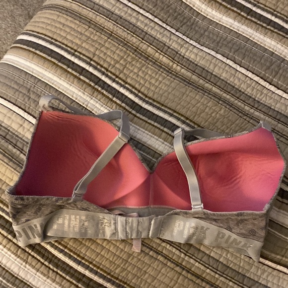 PINK Victoria Secret Bra - Picture 2 of 3
